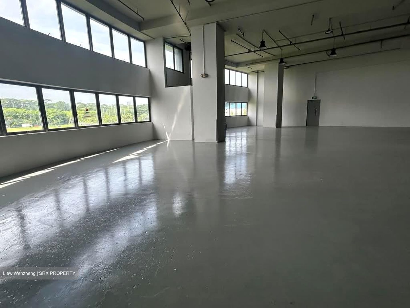 Carros Centre (D25), Factory #589181381